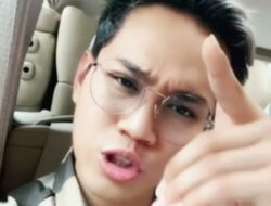 Crazy Rich Medan Indra Kenz Sombong dan Pamer Gak Bakal Miskin, Netizen: Kun Fayakun Bro