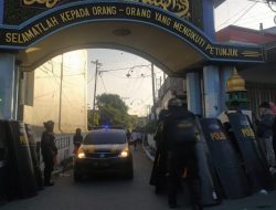 Polisi Geledah Pondok Pesantren Kasus Pemerkosaan Belasan Santriwati